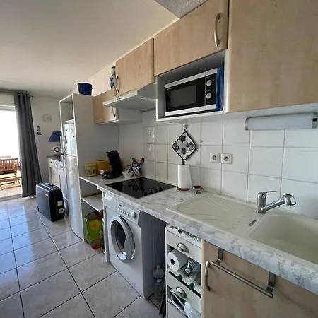 T2 Avec Terrasse, Climatisation Et Parking à - Fr-1-413-236 *