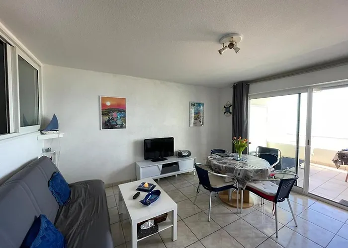 T2 Avec Terrasse, Climatisation Et Parking à - Fr-1-413-236 Appartamento